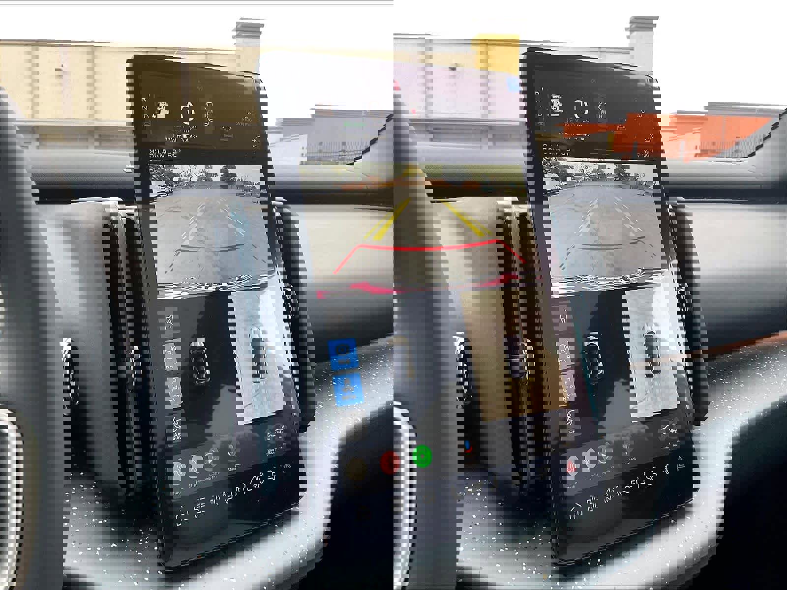 New 2025 Volvo EX30 Ultra w/ Protection Package Premier image 20