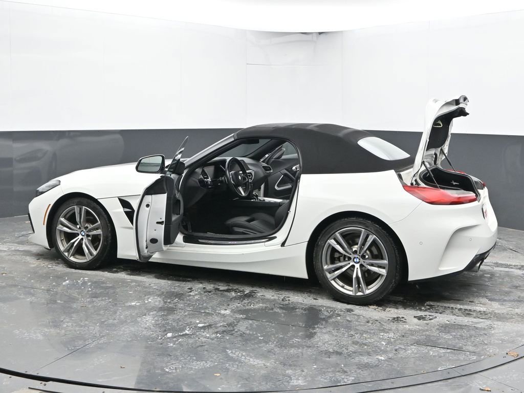 Used 2025 BMW Z4 sDrive30i image 47