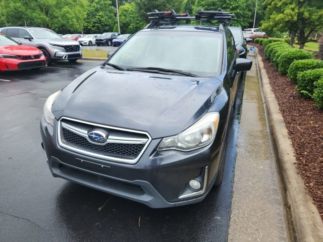 Used 2016 Subaru Crosstrek 2.0i Premium AWD/4WD image 3