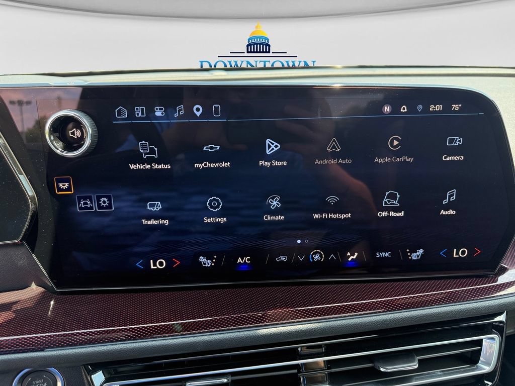 Used 2026 Chevrolet Traverse Z71 w/ LPO, Floor Liner Package AWD/4WD image 31
