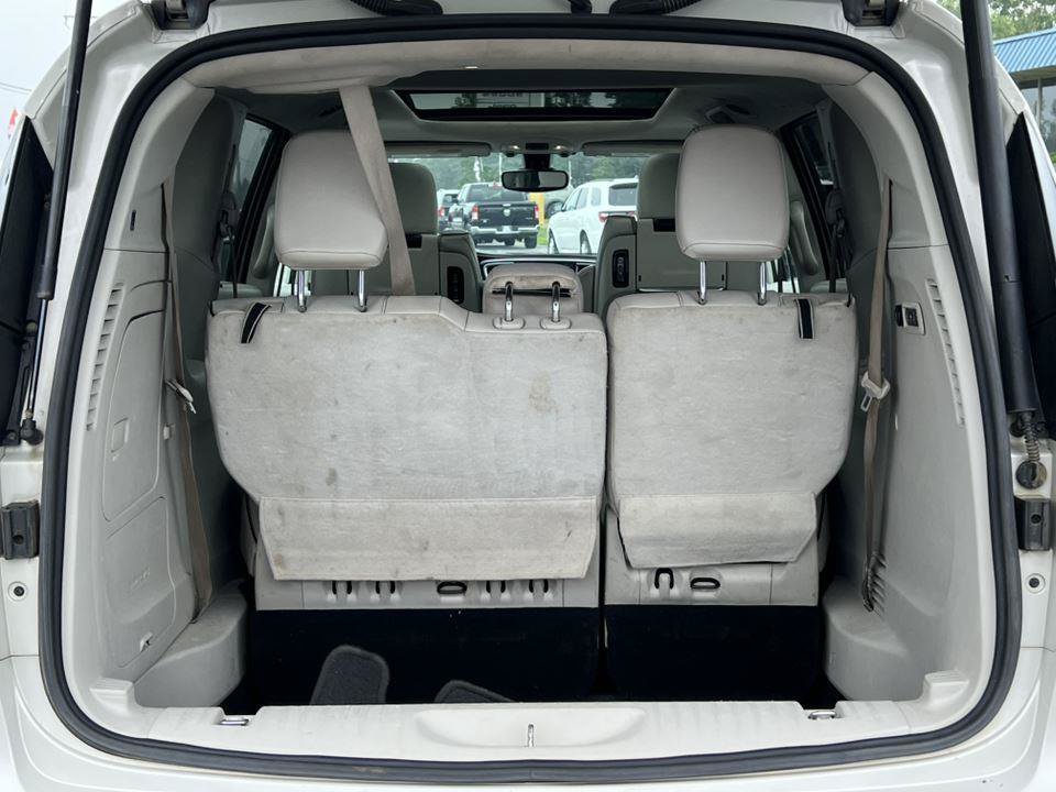 Used 2017 Chrysler Pacifica Limited w/ UConnect Theater Package FWD image 35