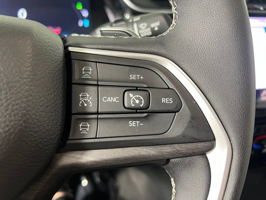 Used 2024 Jeep Grand Cherokee Limited 4xe w/ MOPAR Finishing Package AWD/4WD image 25