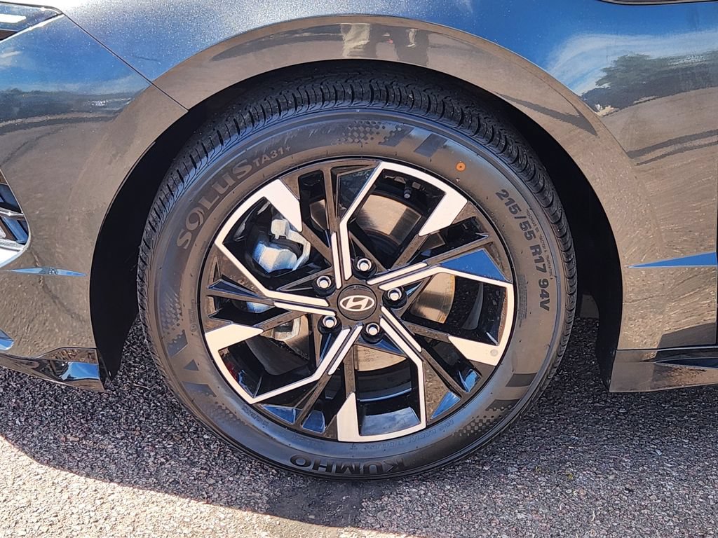 Used 2025 Hyundai Sonata SEL FWD image 30