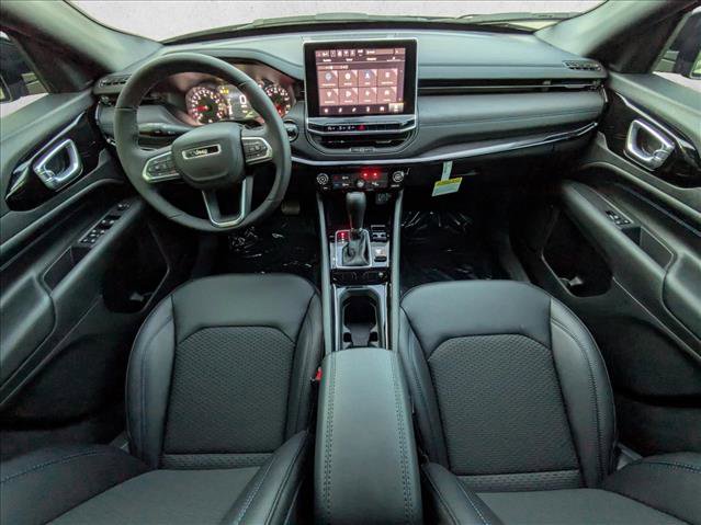 New 2026 Jeep Compass Latitude AWD/4WD image 3