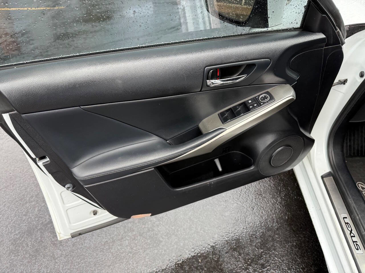 Used 2014 Lexus IS 250 AWD image 11