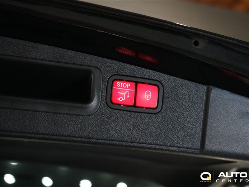 Used 2011 Mercedes-Benz ML 63 AMG 4MATIC image 33