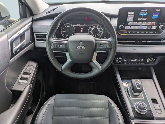Used 2024 Mitsubishi Outlander SE FWD image 17