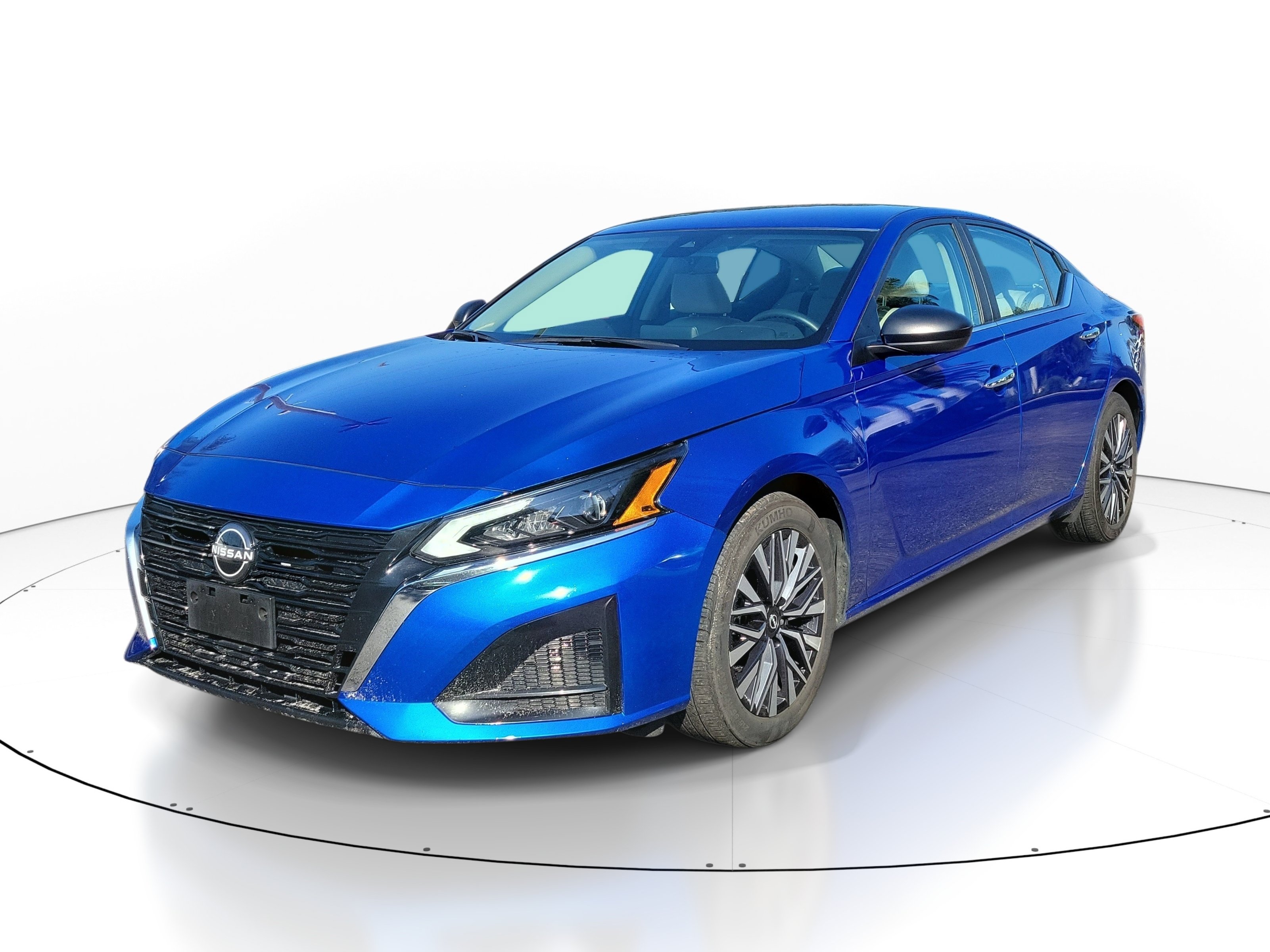 Certified 2025 Nissan Altima 2.5 SV FWD image 3