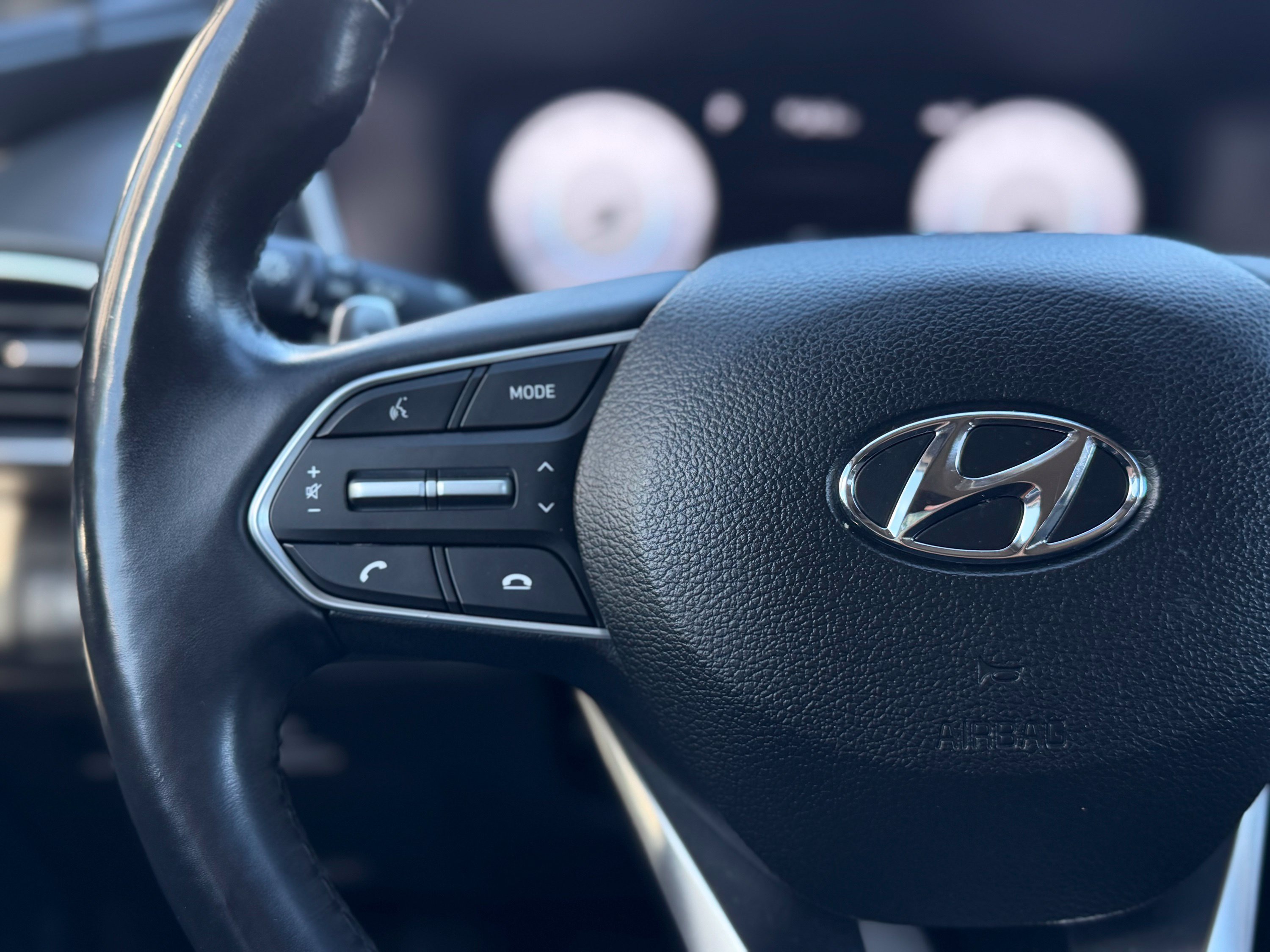 Used 2023 Hyundai Santa Fe Limited AWD/4WD image 40