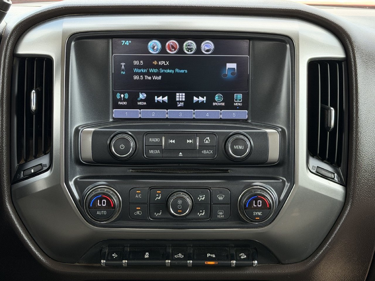 Used 2019 Chevrolet Silverado 2500 LT w/ Texas Edition AWD/4WD image 16