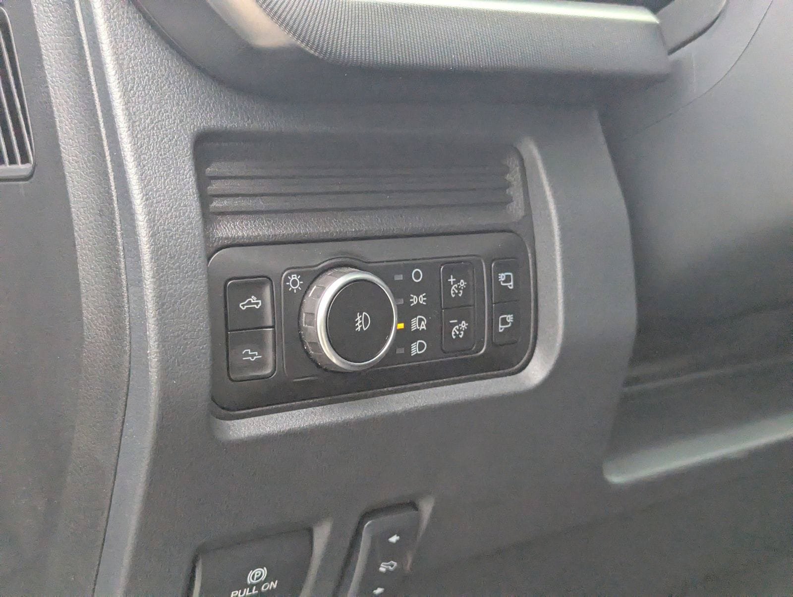 New 2026 Ford F250 Platinum AWD/4WD image 21