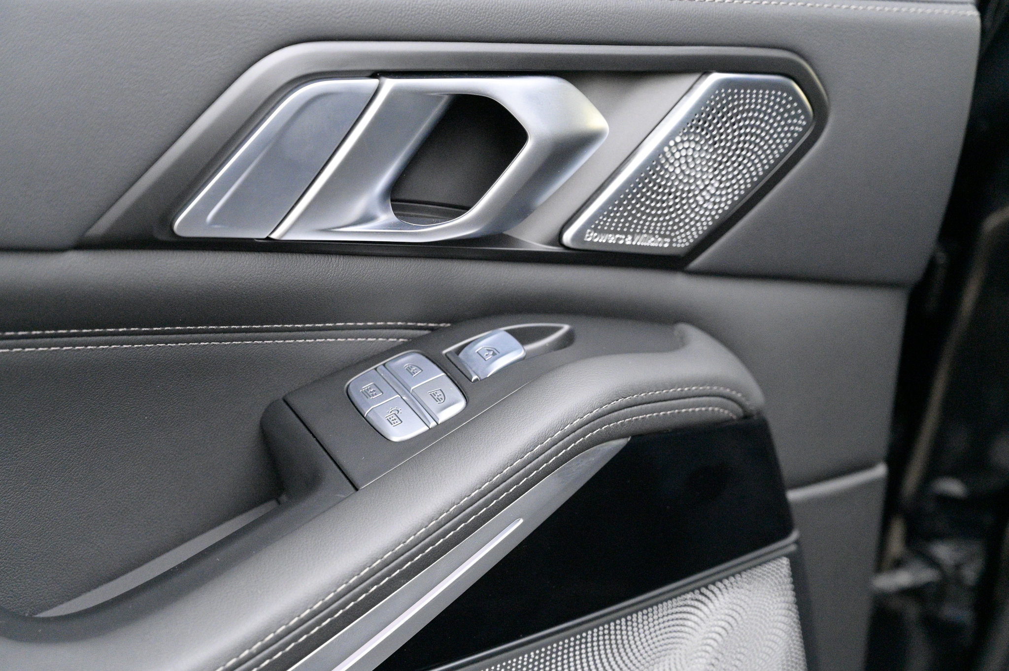 Used 2025 BMW ALPINA XB7 image 41