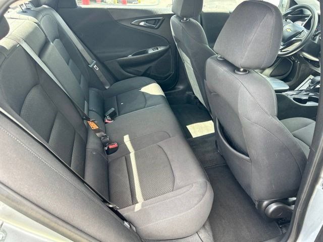 Used 2025 Chevrolet Malibu LT FWD image 40