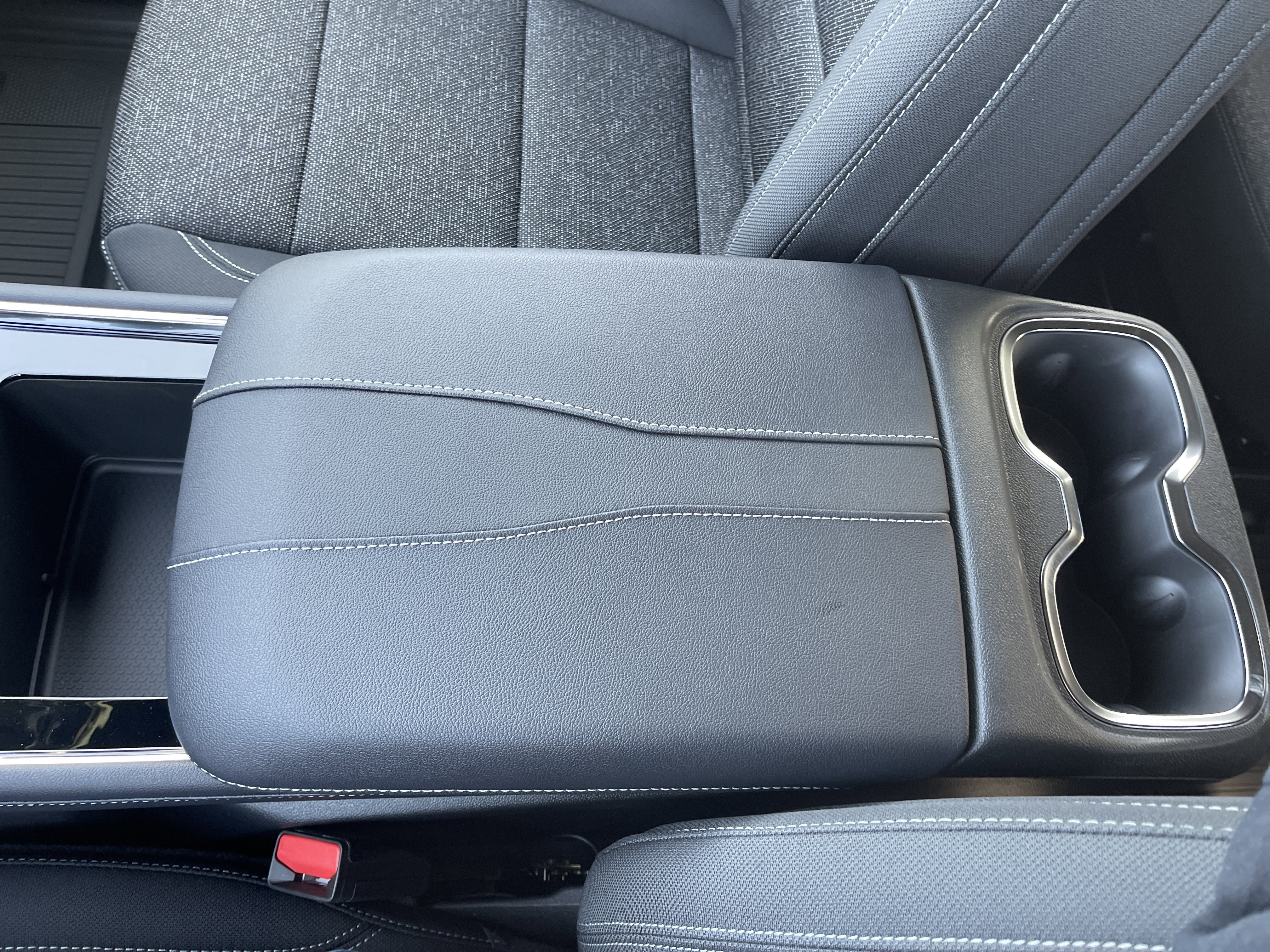 New 2026 Chevrolet Traverse LT w/ Midnight/Sport Edition image 29