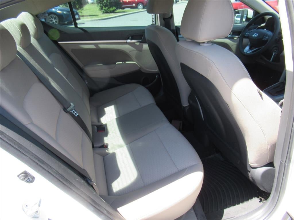 Used 2020 Hyundai Elantra SEL FWD image 29
