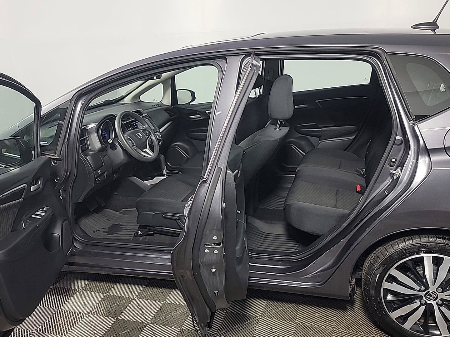 Used 2018 Honda Fit EX image 16