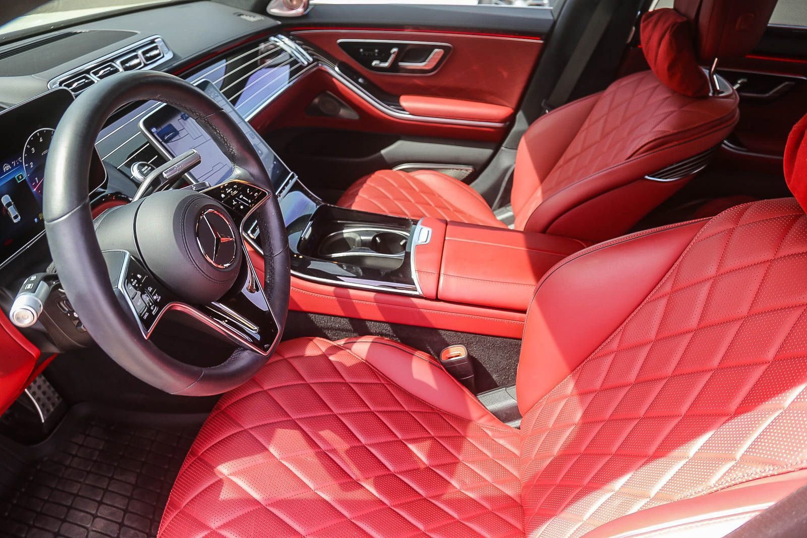 Used 2023 Mercedes-Benz S 580 4MATIC Sedan image 5