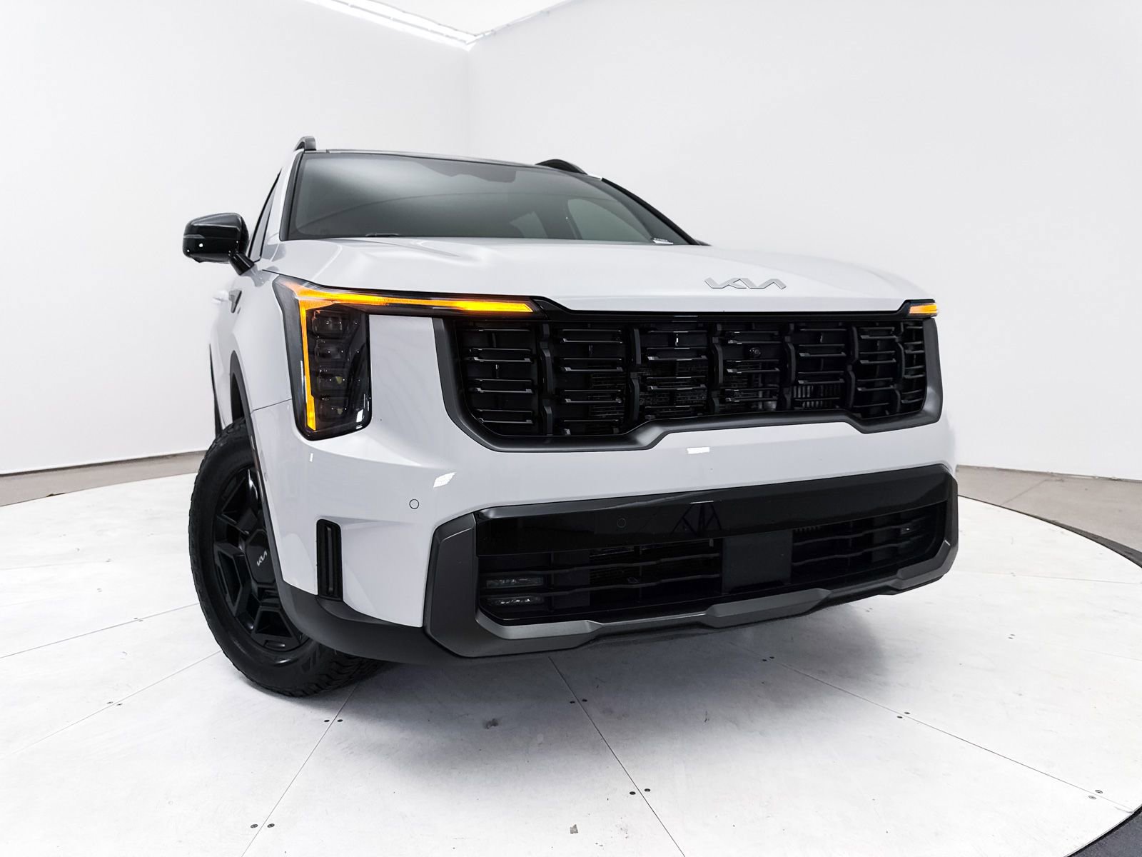 Certified 2024 Kia Sorento SX Prestige w/ Olive Brown Leather Package AWD/4WD image 9