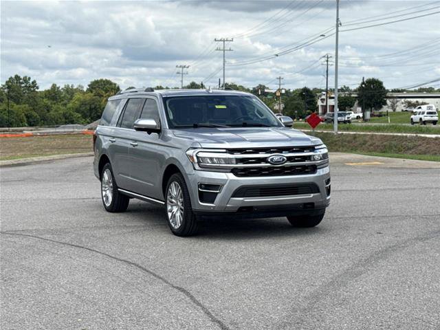 Certified 2024 Ford Expedition Limited AWD/4WD image 3