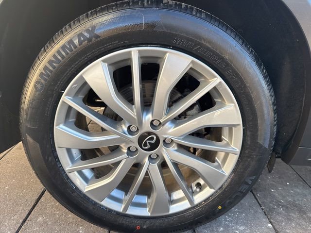 Certified 2023 INFINITI QX50 Luxe image 10