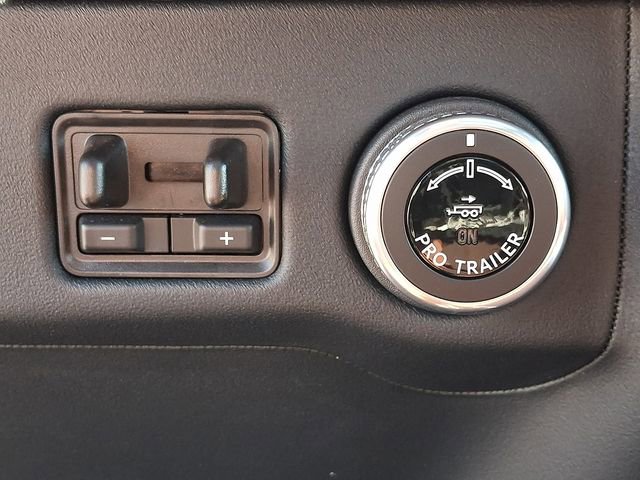 Used 2025 Lincoln Navigator L Reserve image 27