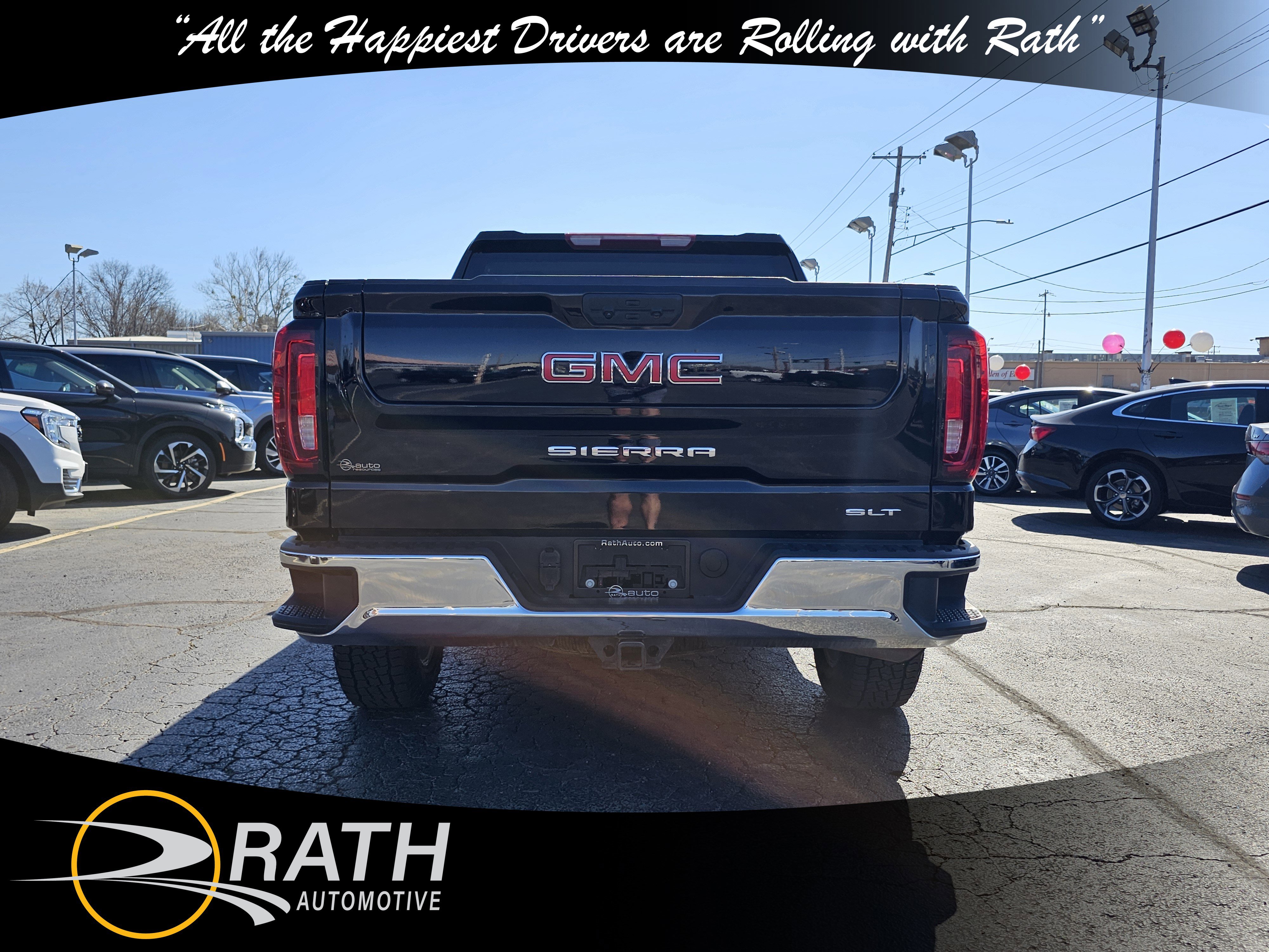 Used 2025 GMC Sierra 1500 SLT AWD/4WD image 7