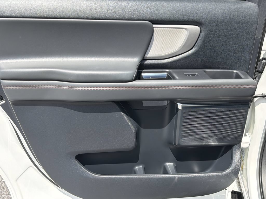 Used 2025 Ford Expedition Max Active AWD/4WD image 22