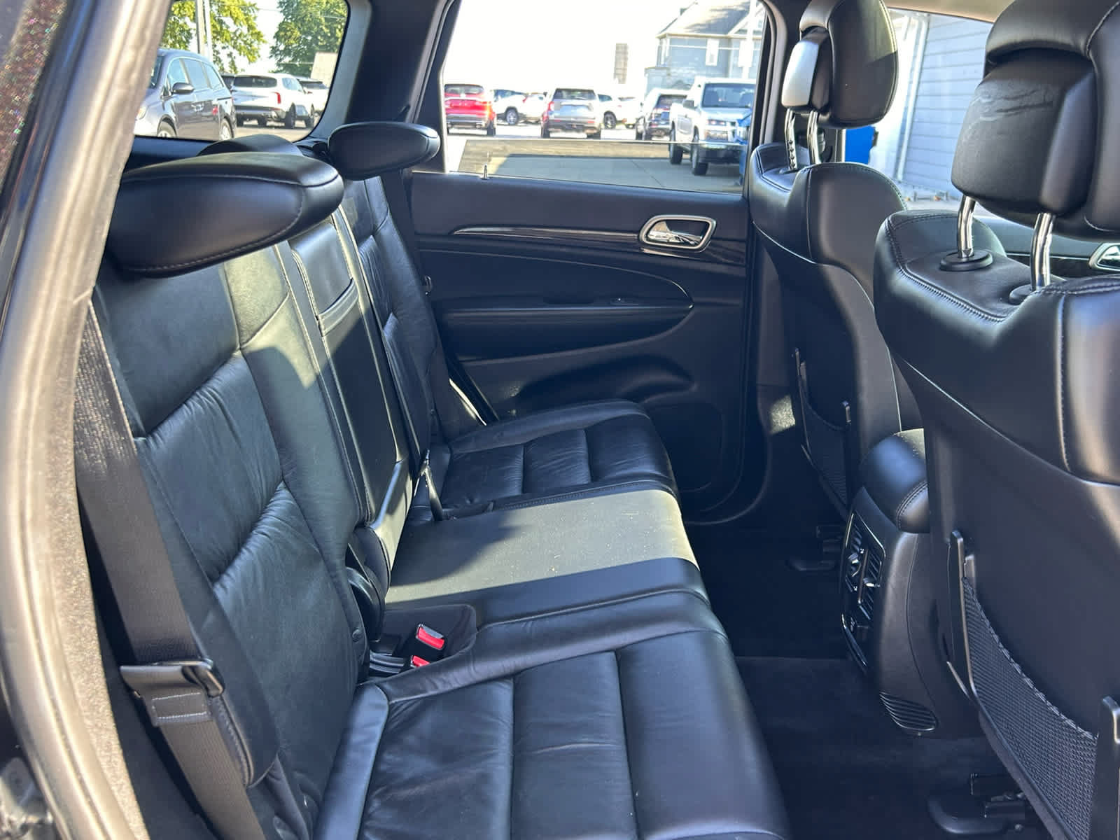 Used 2013 Jeep Grand Cherokee Laredo AWD/4WD image 25