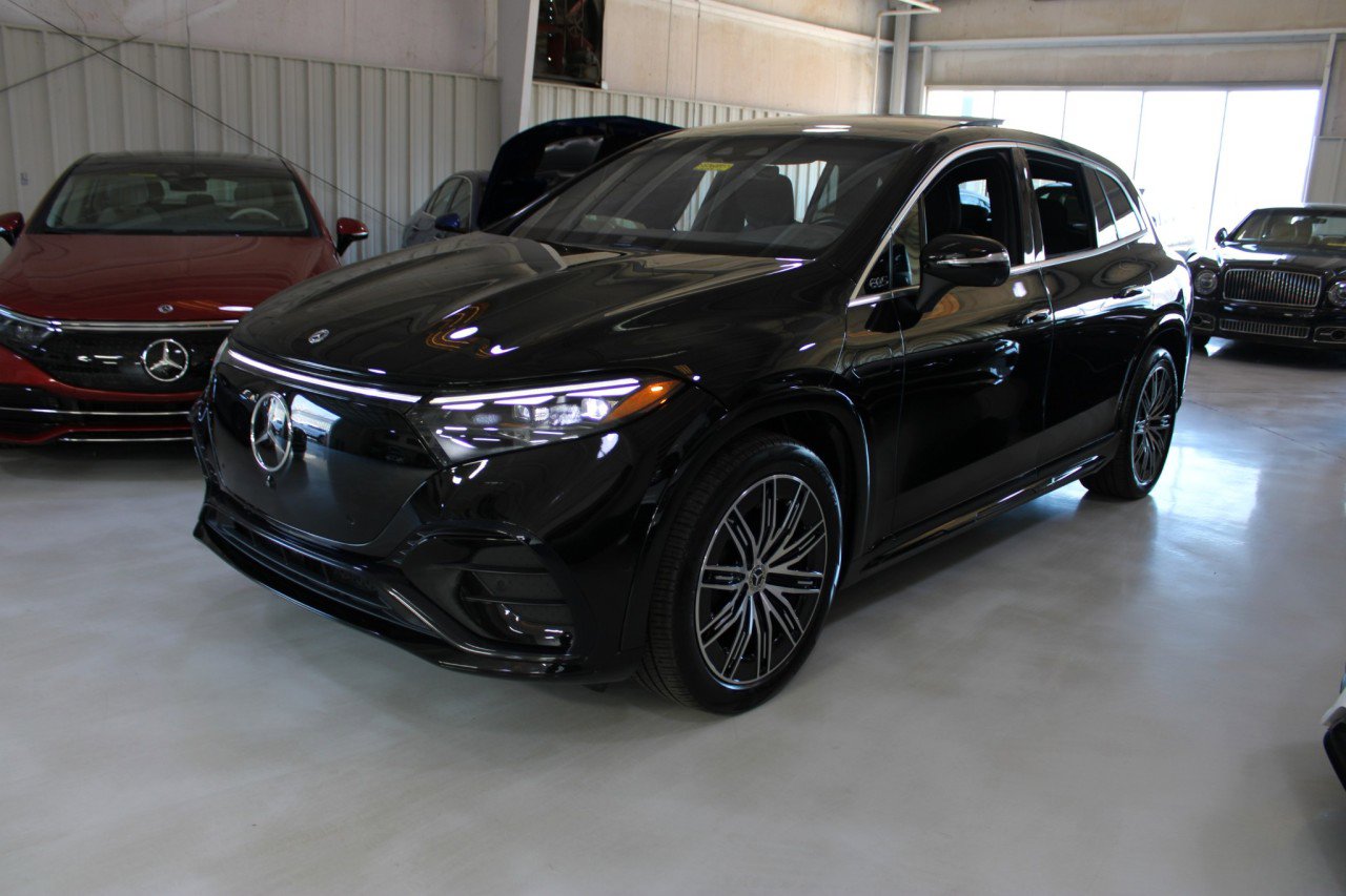 Used 2023 Mercedes-Benz EQS 580 4MATIC SUV image 40