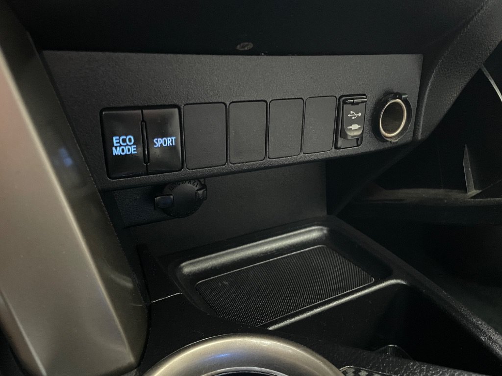 Used 2013 Toyota RAV4 XLE FWD image 39