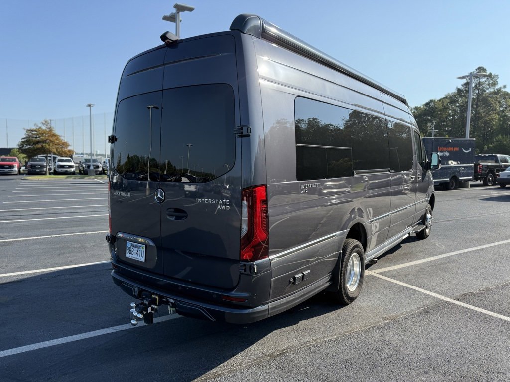 Used 2023 Mercedes-Benz Sprinter 3500 image 8