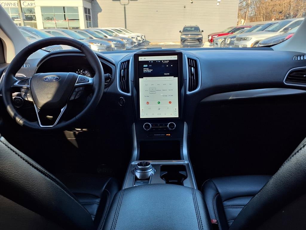 Used 2023 Ford Edge SEL w/ Convenience Package image 9
