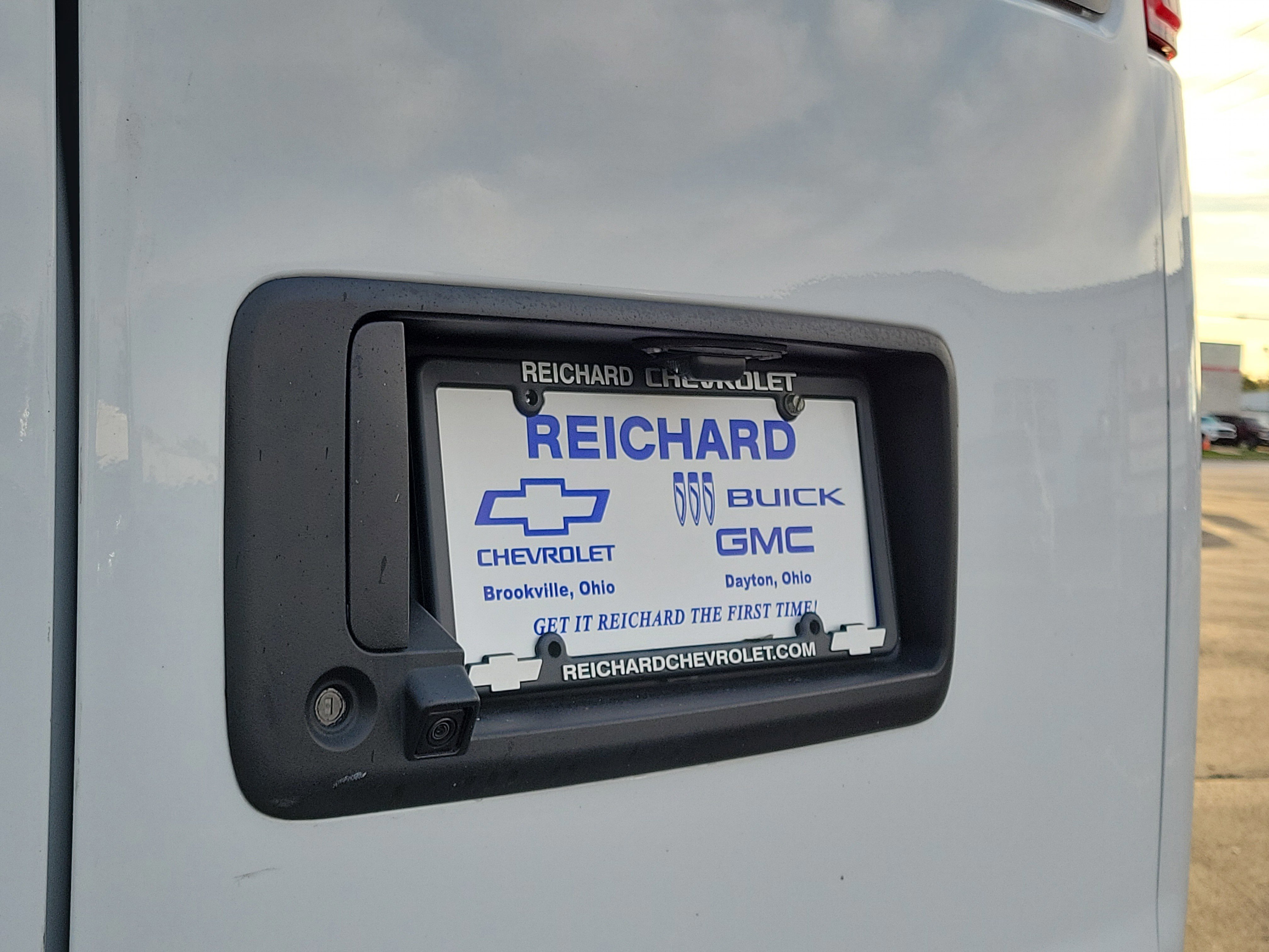 Used 2023 Chevrolet Express 2500 w/ Driver Convenience Package image 7