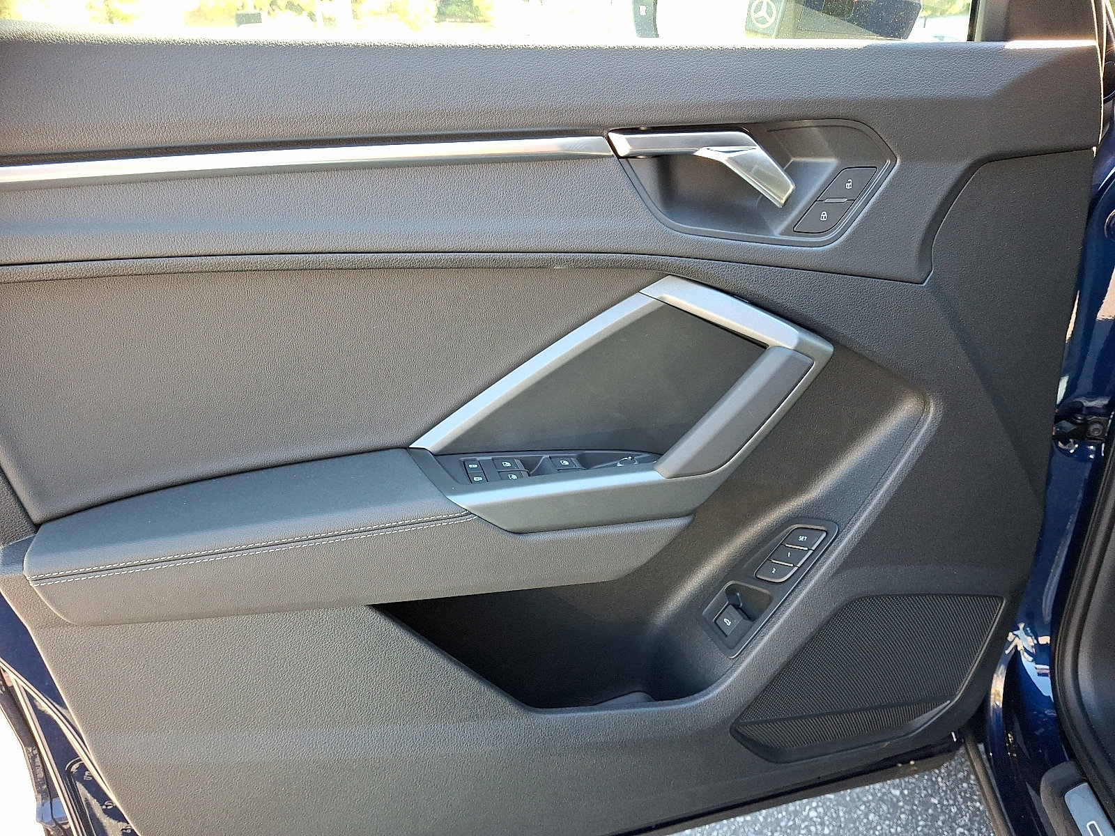 New 2025 Audi Q3 2.0T Premium image 8