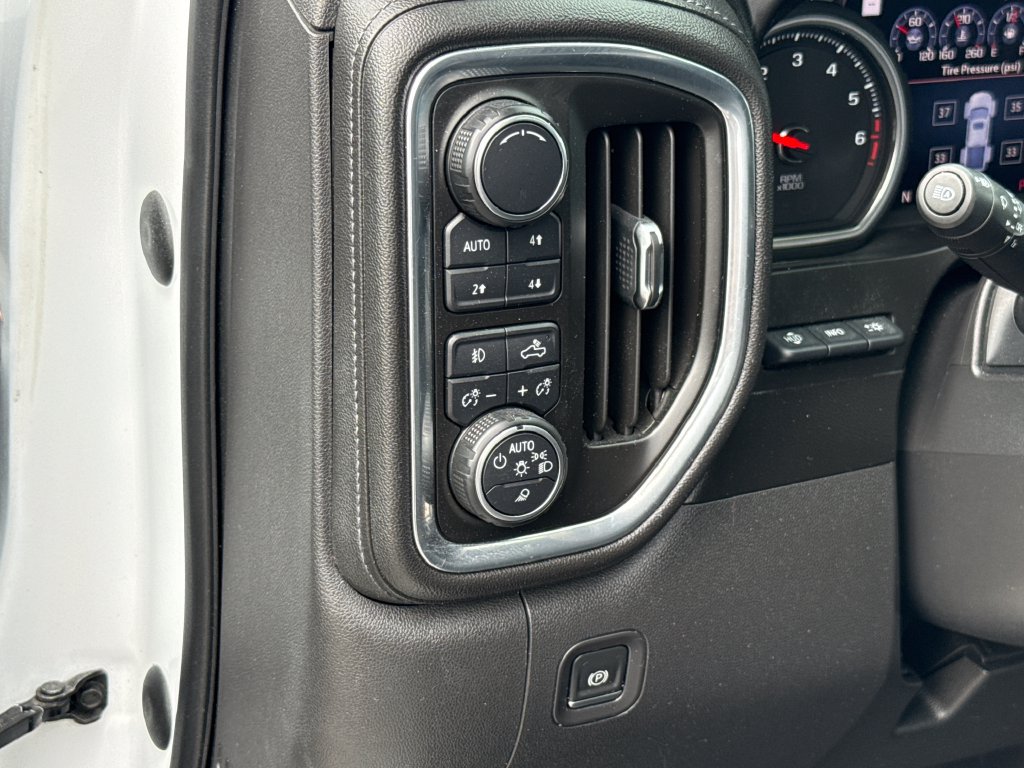 Used 2019 Chevrolet Silverado 1500 LTZ w/ LTZ Plus Package AWD/4WD image 15