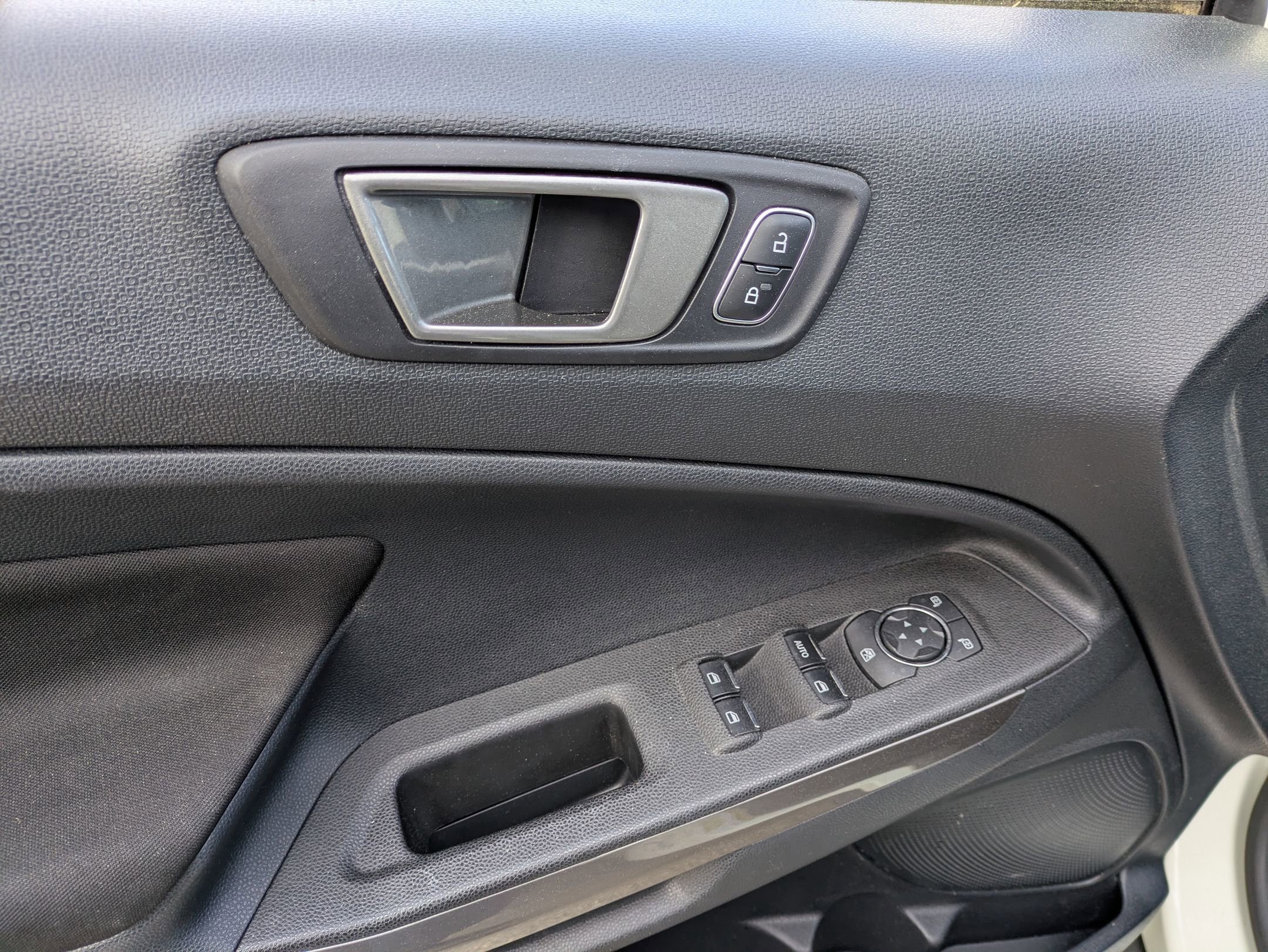 Certified 2021 Ford EcoSport SE image 14