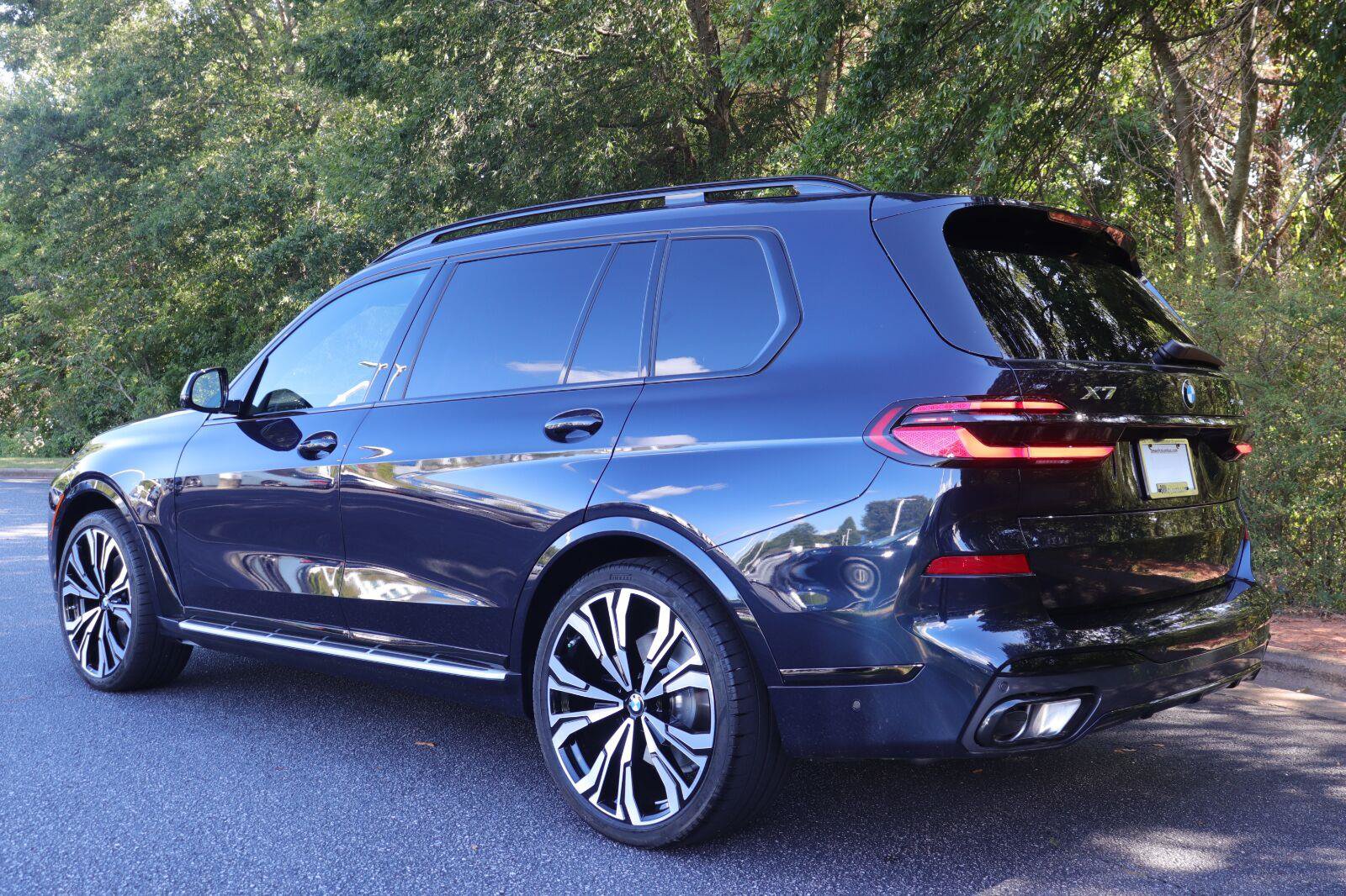 New 2027 BMW X7 xDrive40i w/ Executive Package AWD/4WD image 4