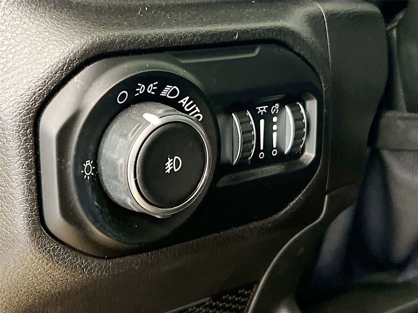 Used 2021 Jeep Wrangler Unlimited Sport image 14