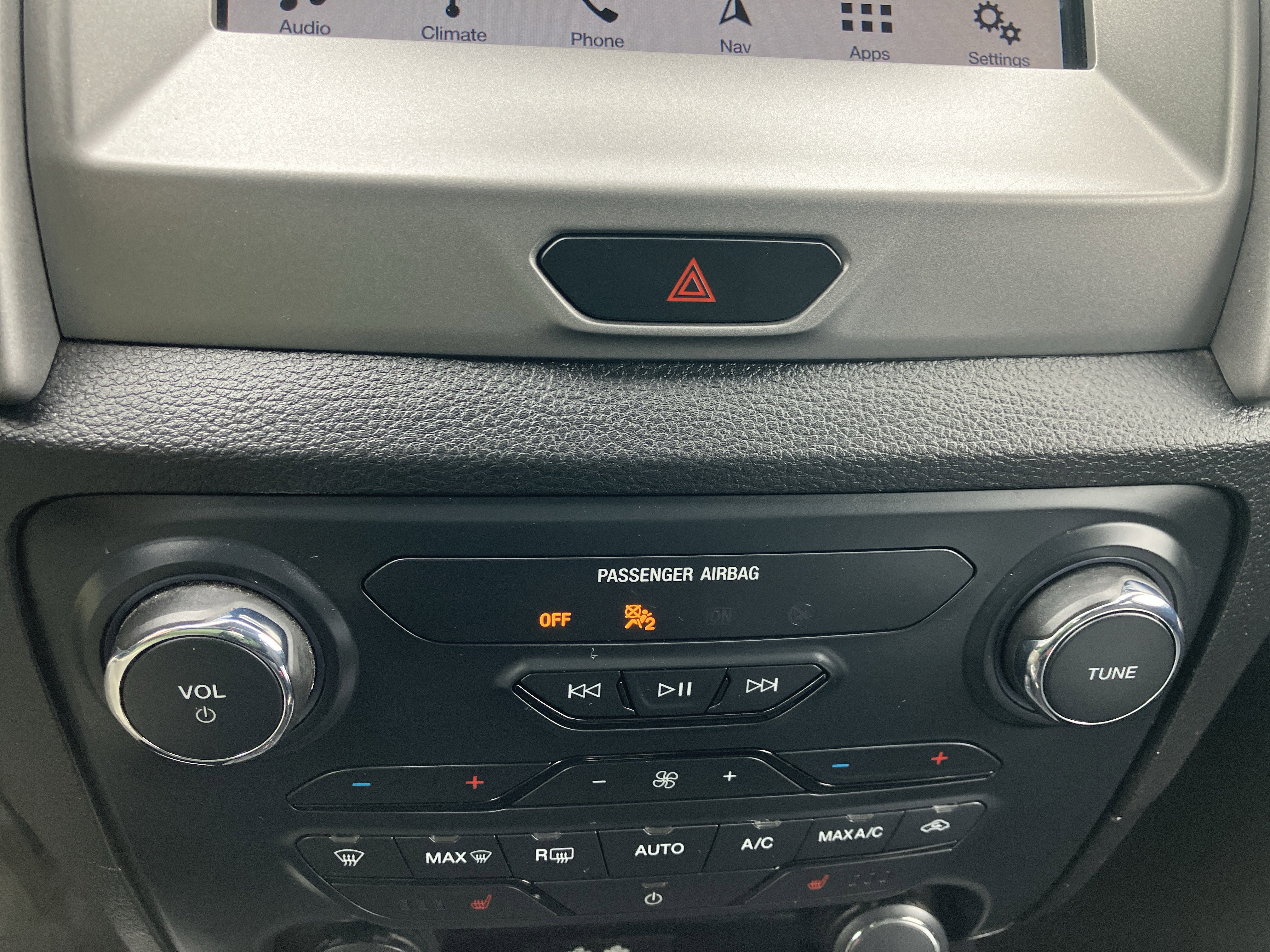 Used 2019 Ford Ranger XLT w/ Equipment Group 302A Luxury AWD/4WD image 26
