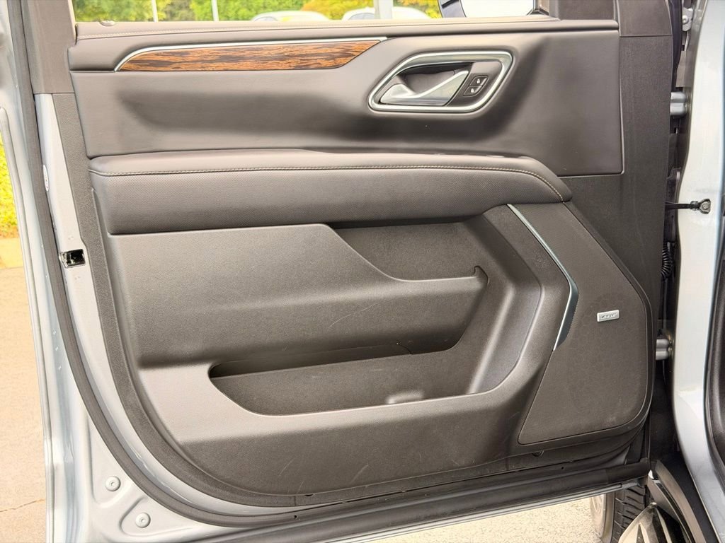Used 2024 Chevrolet Tahoe Premier RWD image 25
