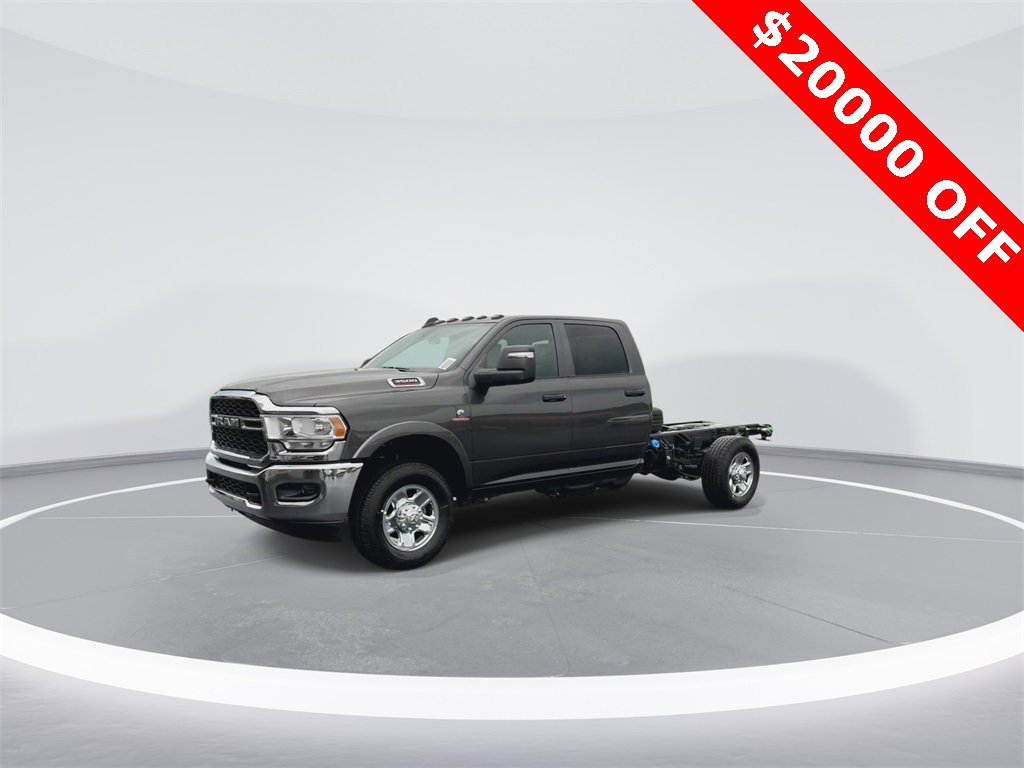 New 2024 RAM 3500 Tradesman w/ Chrome Appearance Group image 5