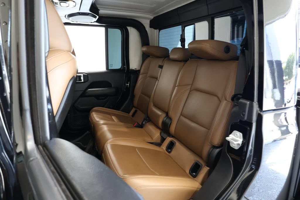 Used 2021 Jeep Gladiator Rubicon AWD/4WD image 28