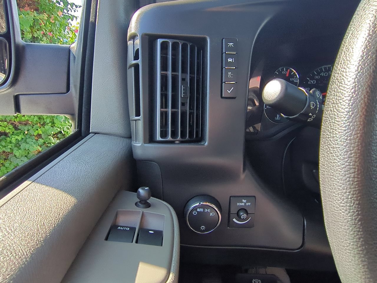Used 2025 Chevrolet Express 2500 w/ Driver Convenience Package RWD image 16