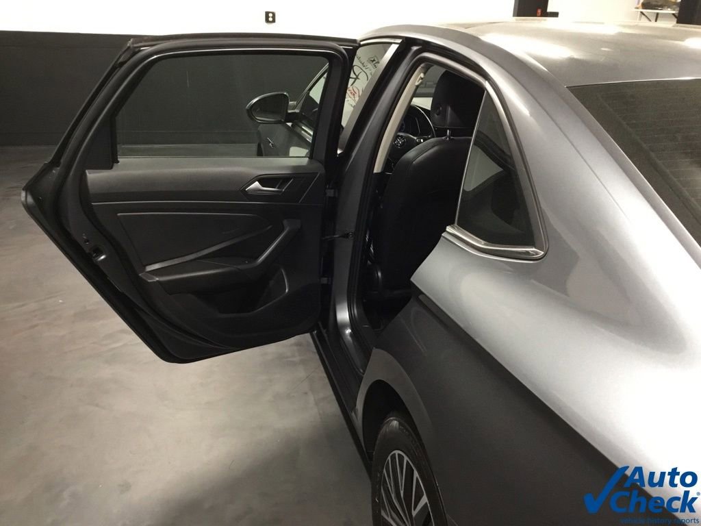 Used 2019 Volkswagen Jetta SEL image 26