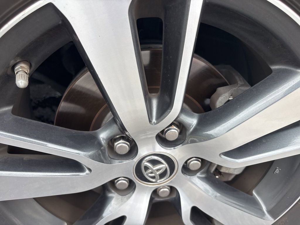 Used 2017 Toyota RAV4 XLE FWD image 26