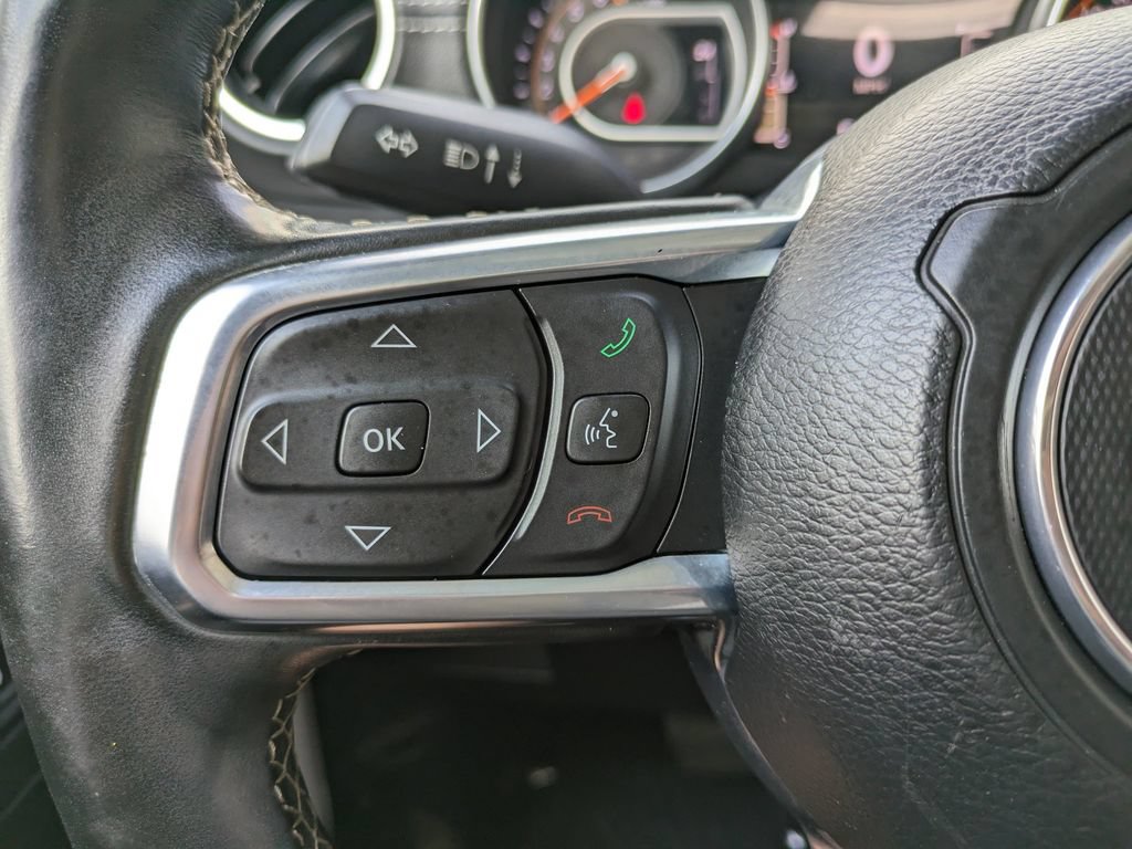 Used 2020 Jeep Gladiator Overland AWD/4WD image 17