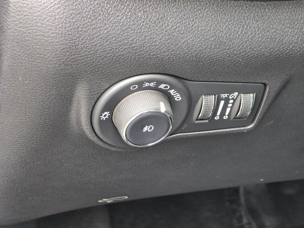 Used 2024 Jeep Compass Limited AWD/4WD image 36