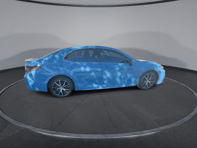 Used 2023 Toyota Camry SE image 16