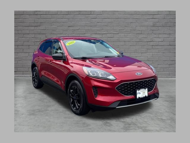 Used 2022 Ford Escape SE