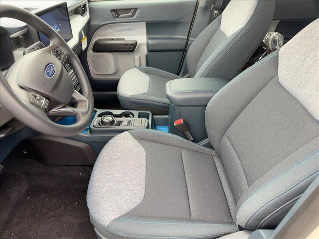 New 2025 Ford Maverick XLT image 4